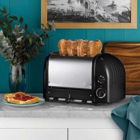 Dualit 4 Slice NewGen Toaster in Matte Black (47155)